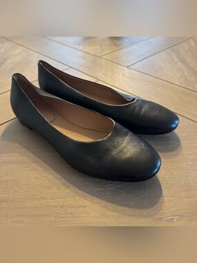 Lewit Black Genuine Leather Rounded Toe Ballet Flats - Made in Italy